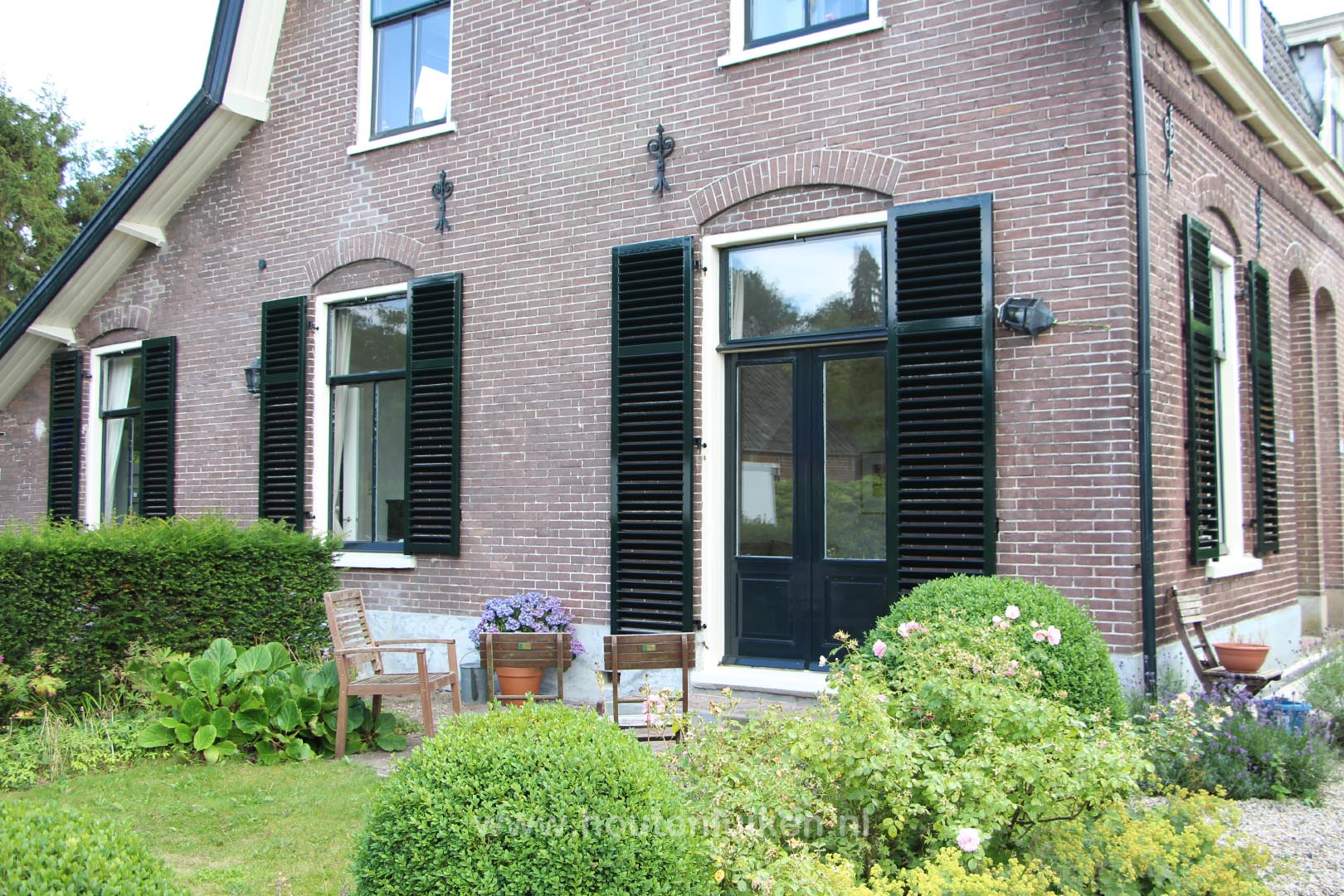 Louvreluiken 1