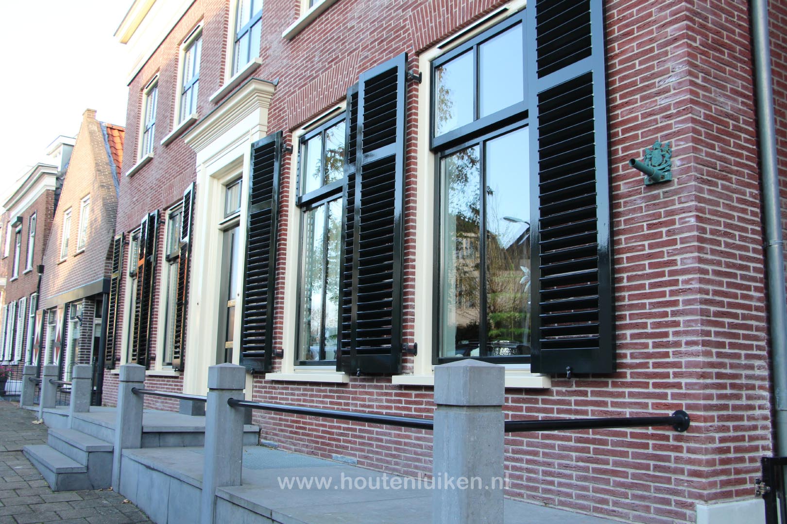 Louvreluiken 6